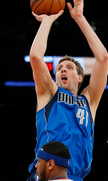 Mavs beat Knicks on Nowitzki's lucky-bounce jumper
